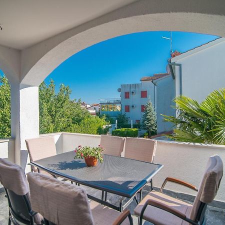 Apartments Dino Пореч Екстер'єр фото
