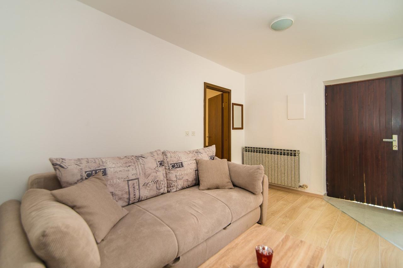 Apartments Dino Пореч Екстер'єр фото