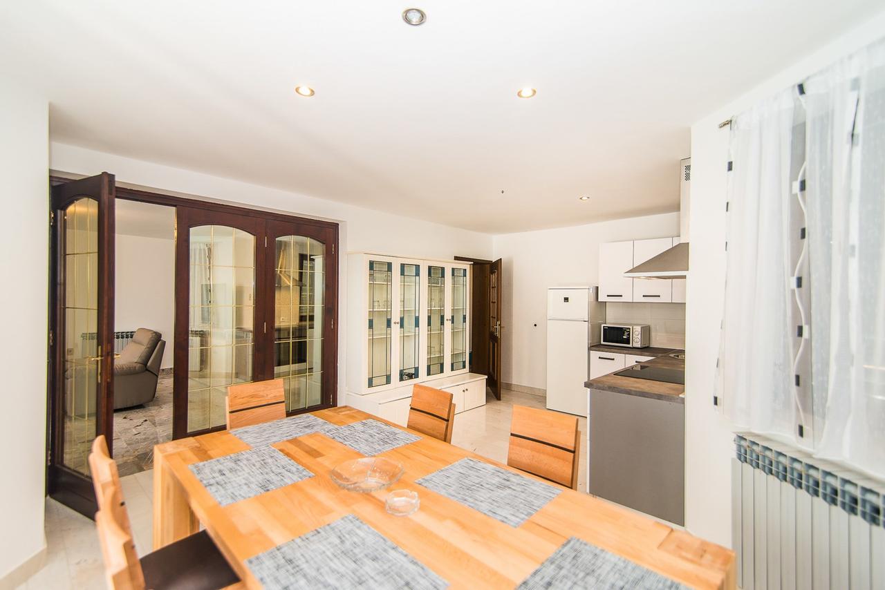 Apartments Dino Пореч Екстер'єр фото