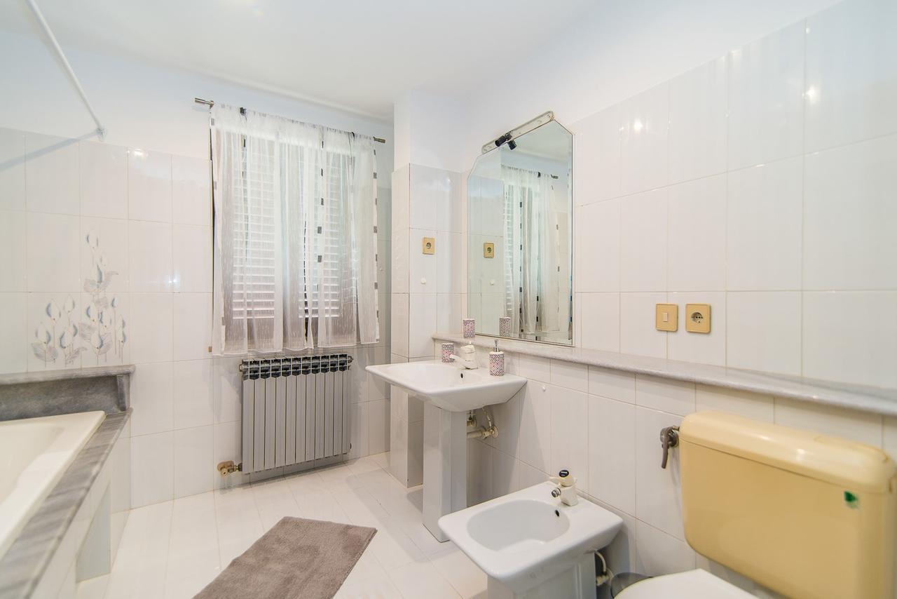 Apartments Dino Пореч Екстер'єр фото