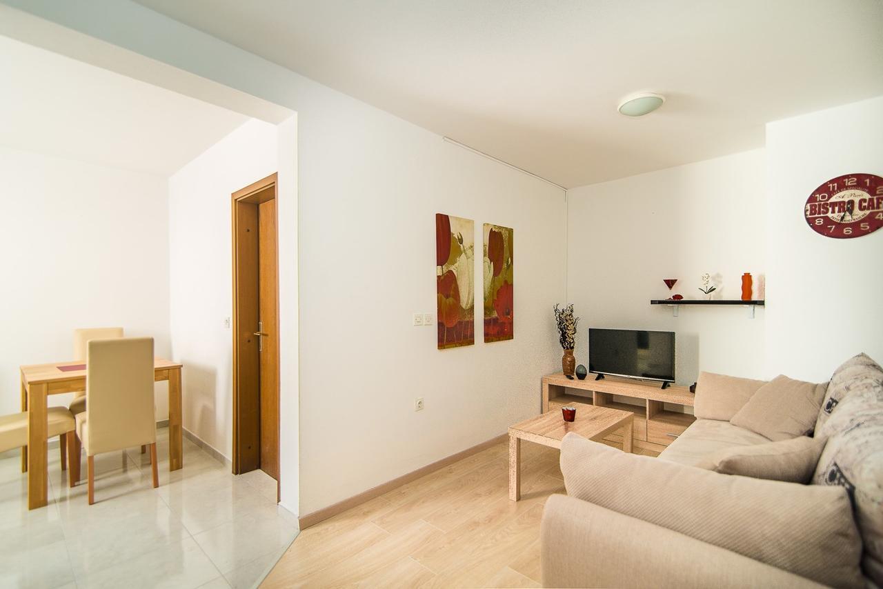 Apartments Dino Пореч Екстер'єр фото