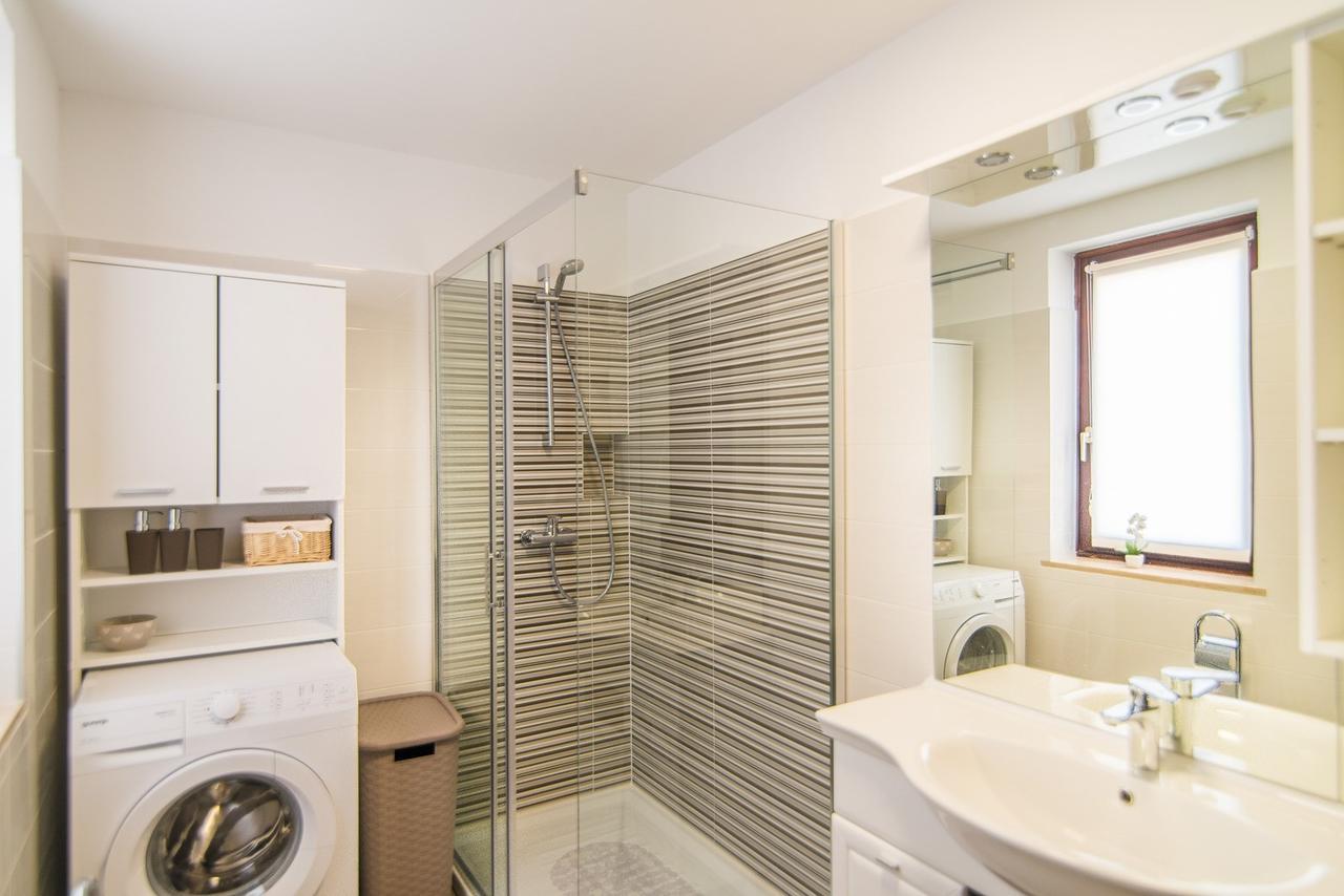 Apartments Dino Пореч Екстер'єр фото